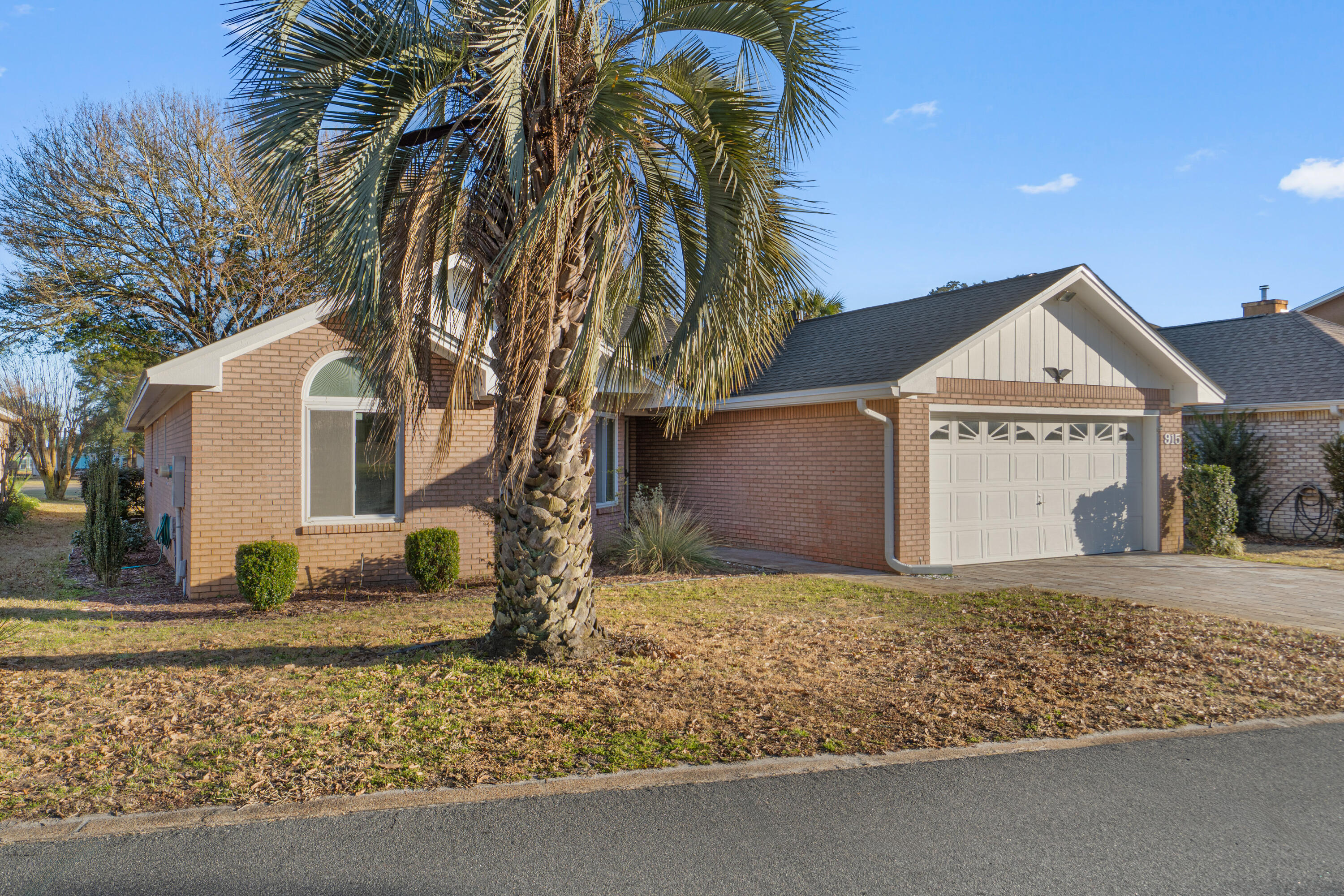 915 Shalimar Point Drive Shalimar, FL 32579 - Photo 1 of 43 Exterior