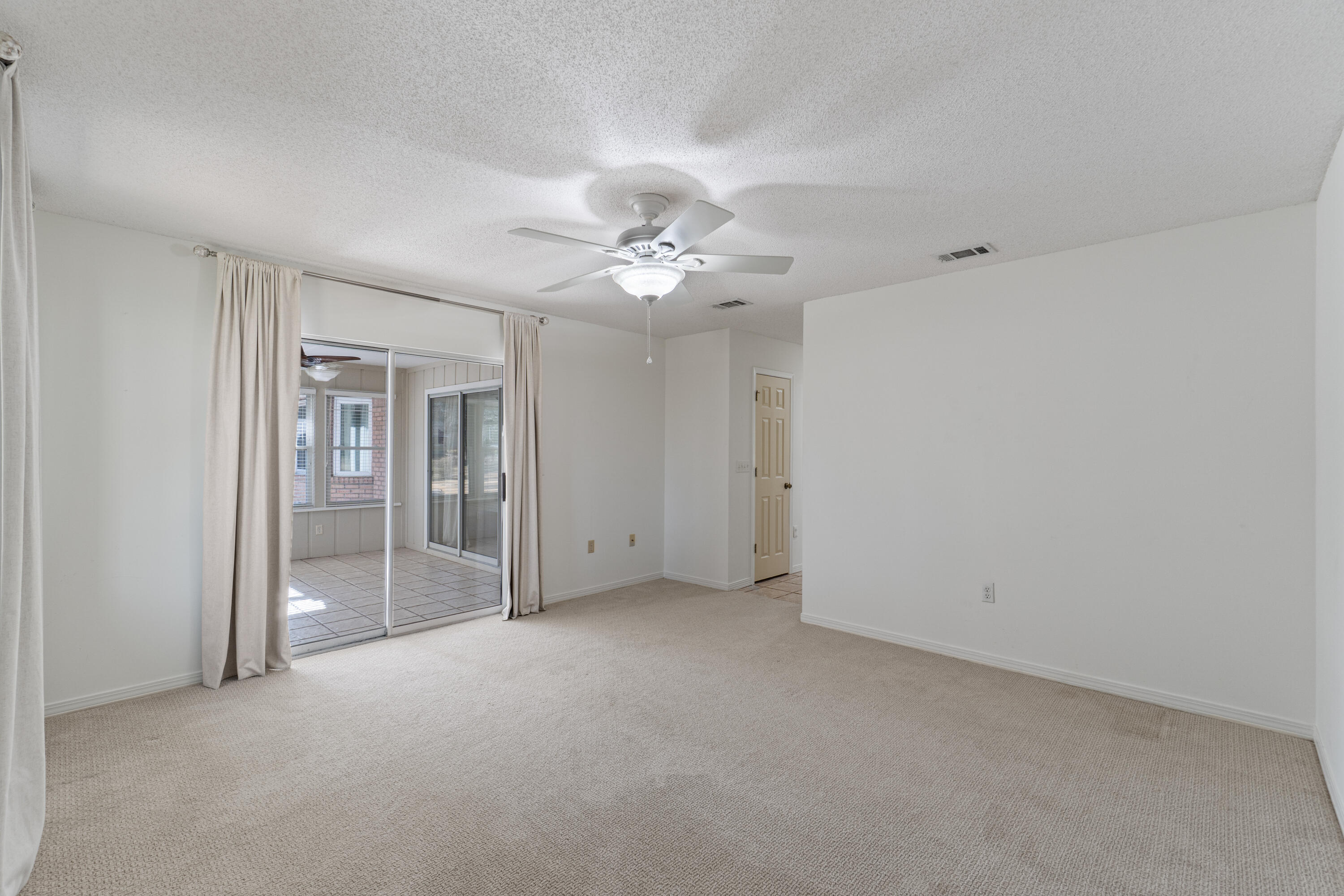 915 Shalimar Point Drive Shalimar, FL 32579 - Photo 18 of 43 Interior