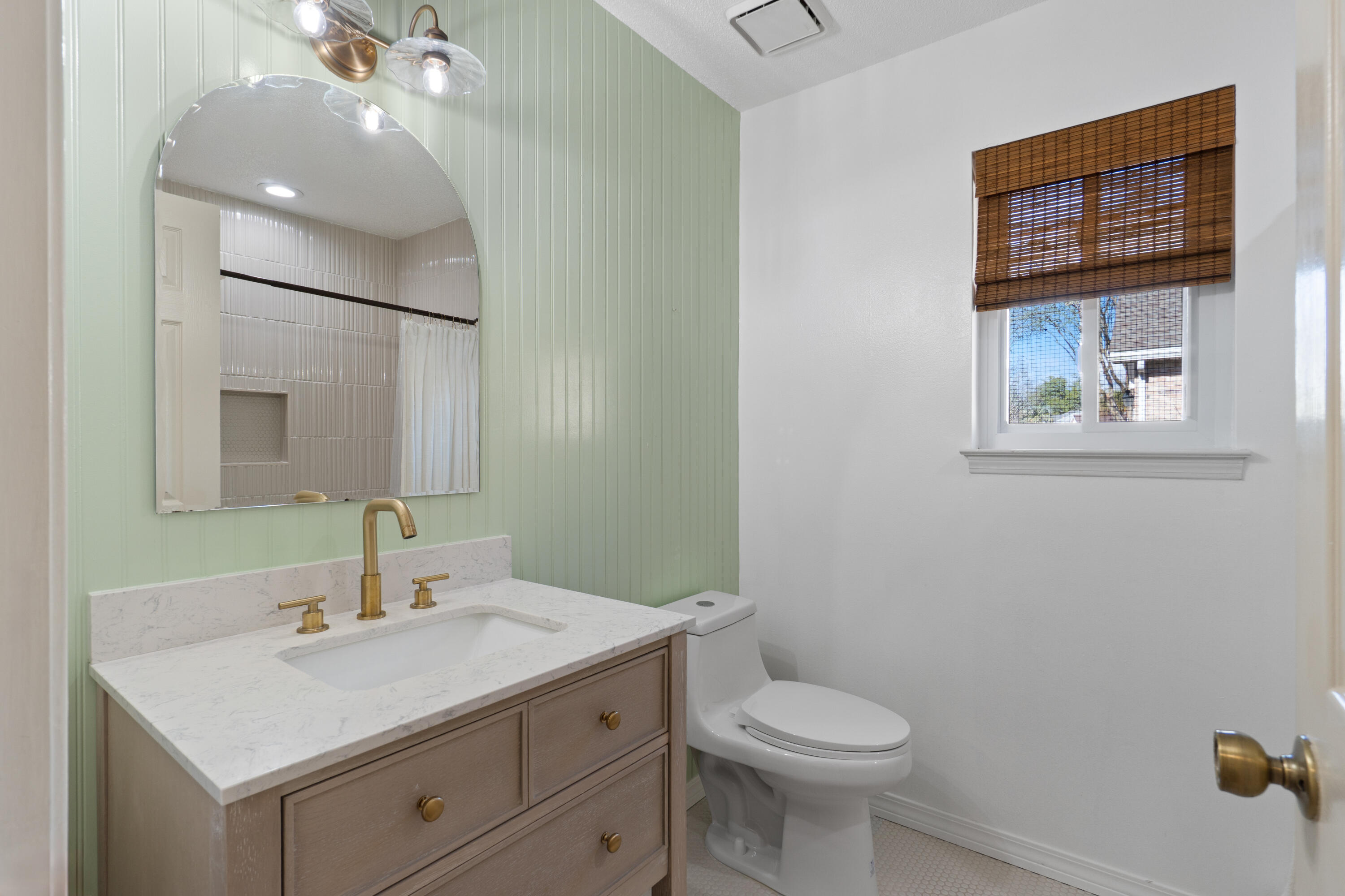 915 Shalimar Point Drive Shalimar, FL 32579 - Photo 24 of 43 Interior