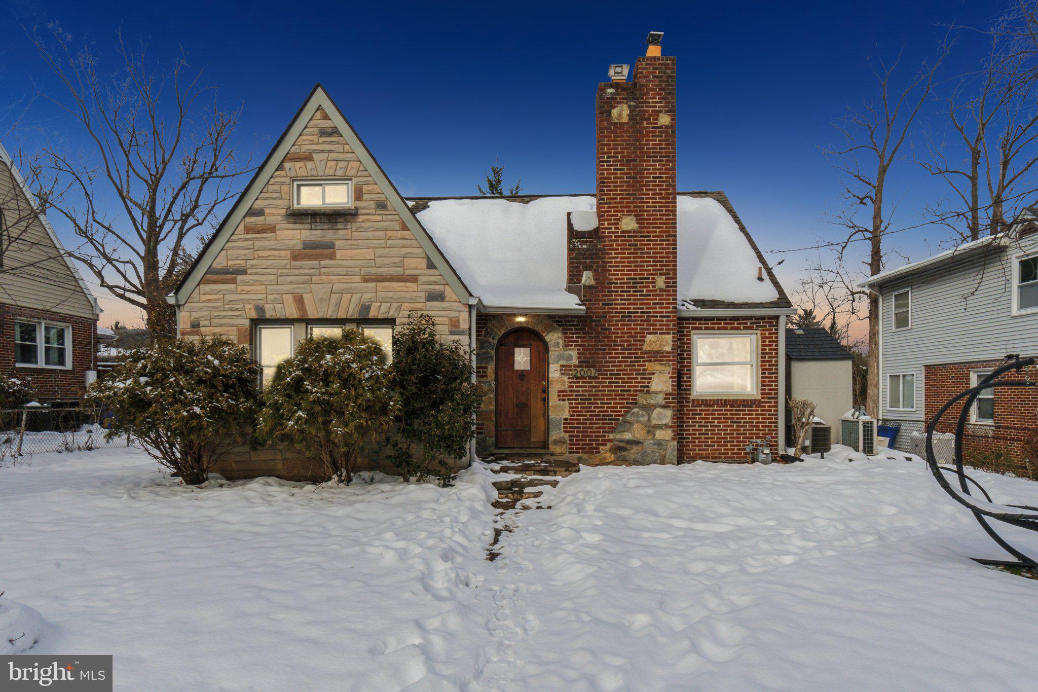 2007 Lansdowne Way Silver Spring, MD 20910 - Photo 1 of 40