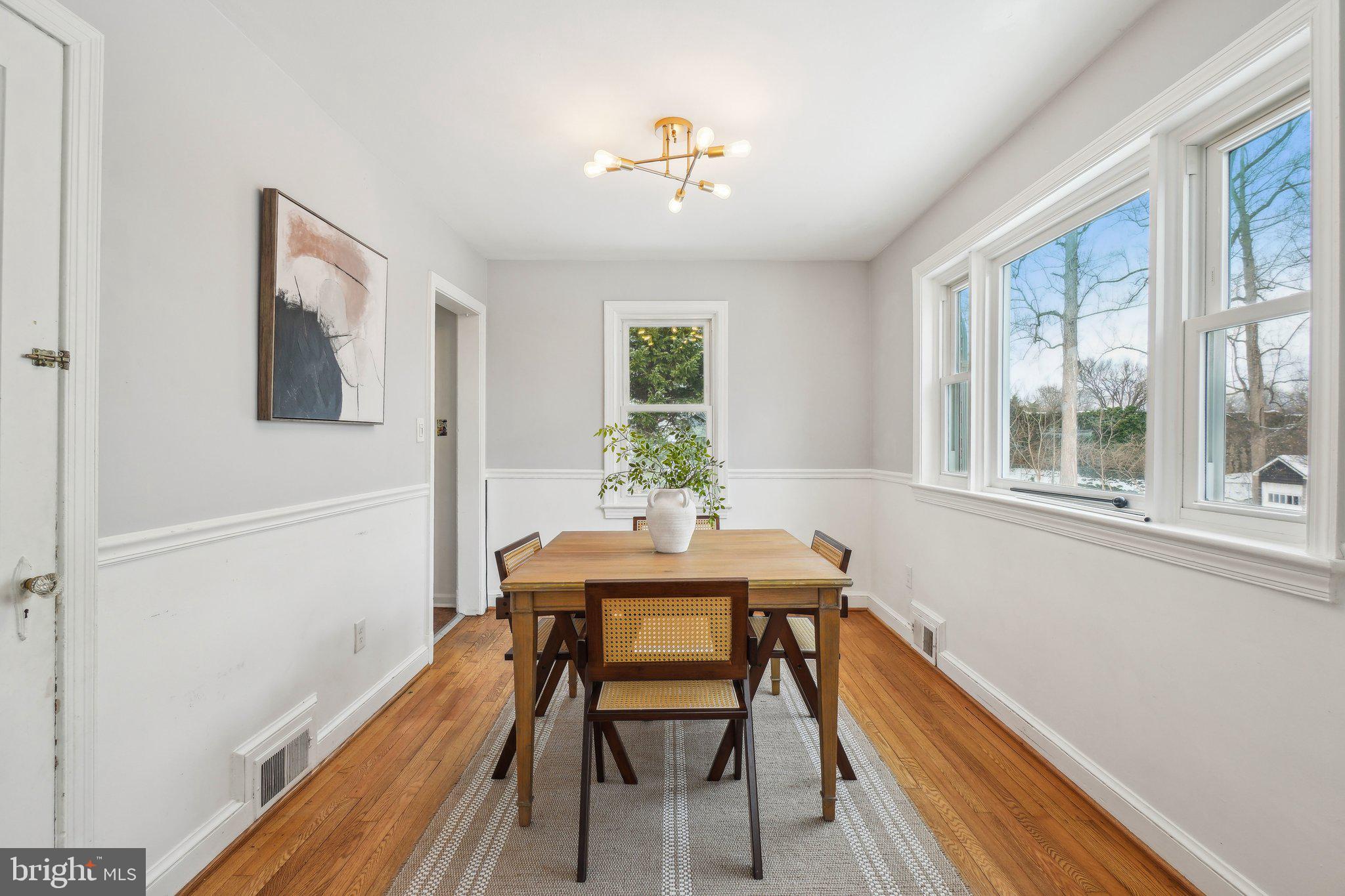 2007 Lansdowne Way Silver Spring, MD 20910 - Photo 12 of 40