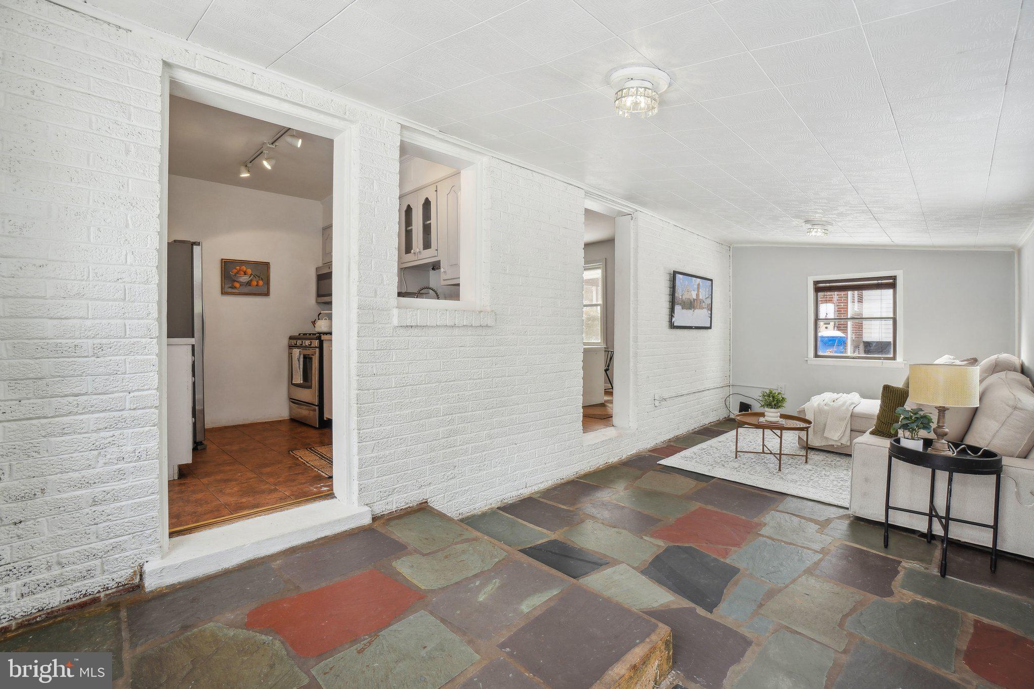 2007 Lansdowne Way Silver Spring, MD 20910 - Photo 14 of 40