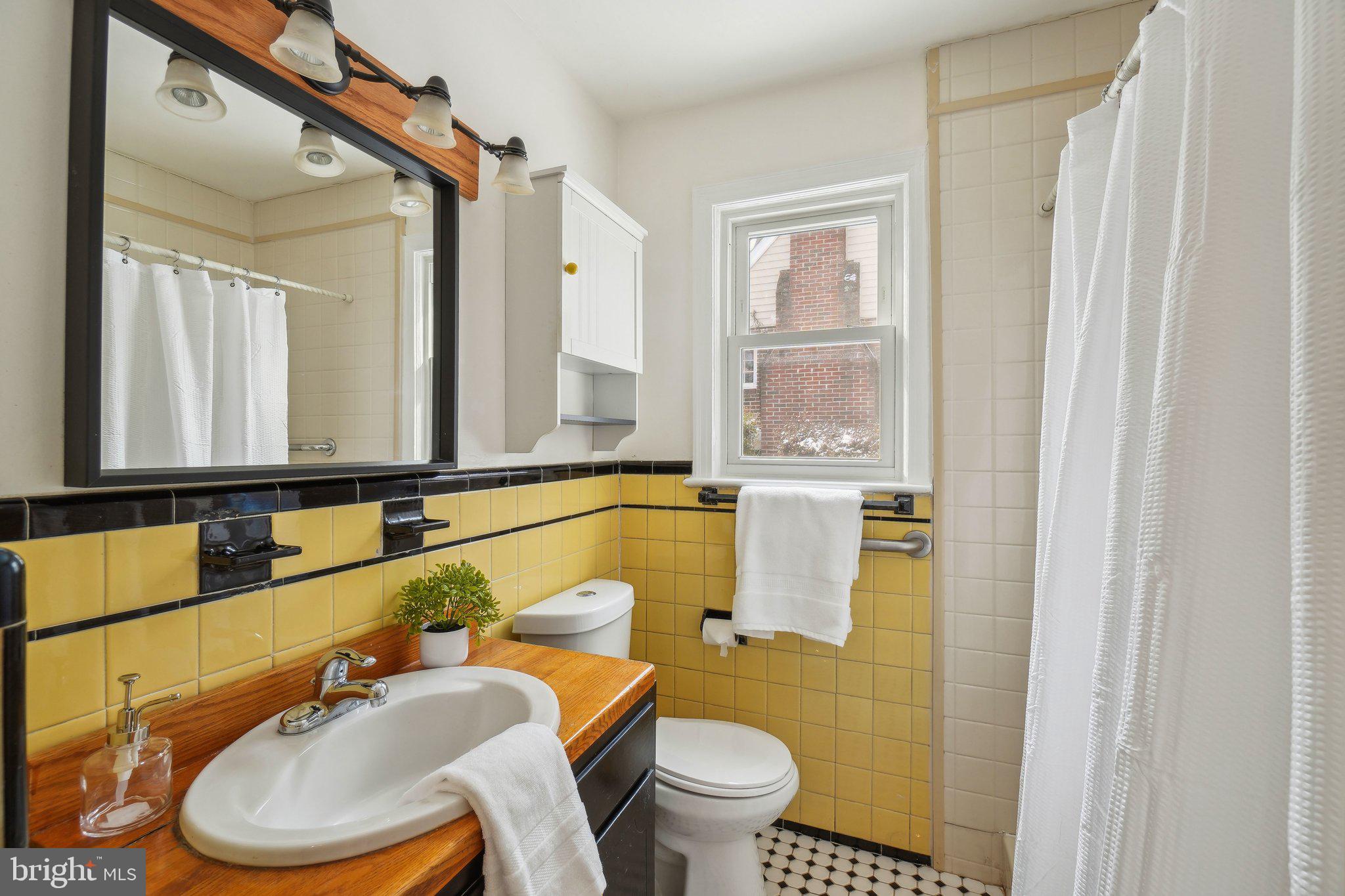 2007 Lansdowne Way Silver Spring, MD 20910 - Photo 22 of 40