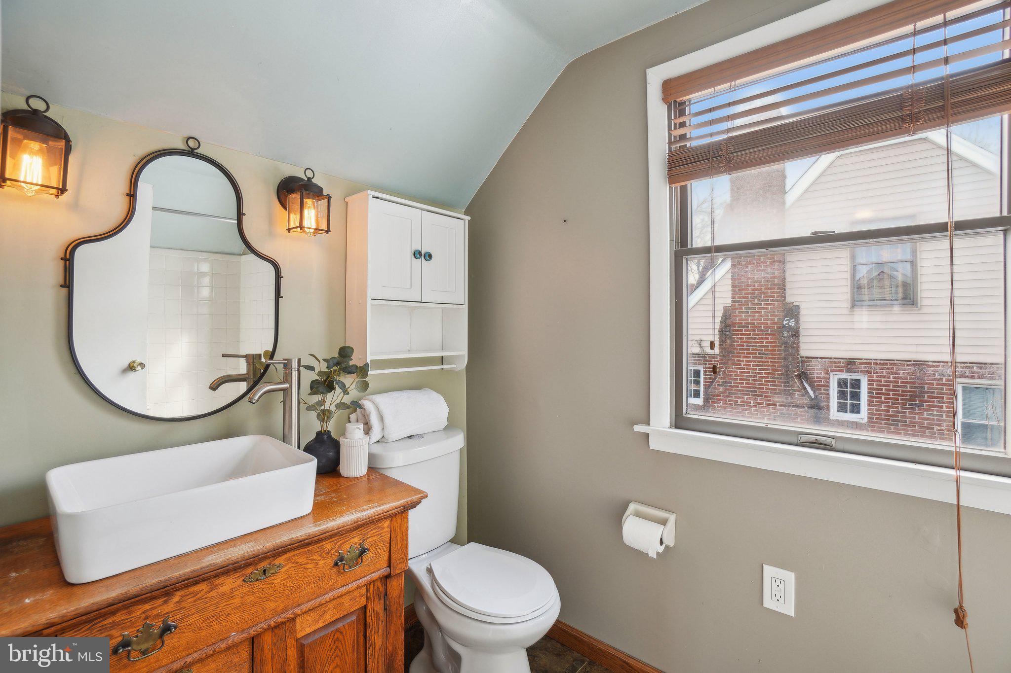 2007 Lansdowne Way Silver Spring, MD 20910 - Photo 29 of 40