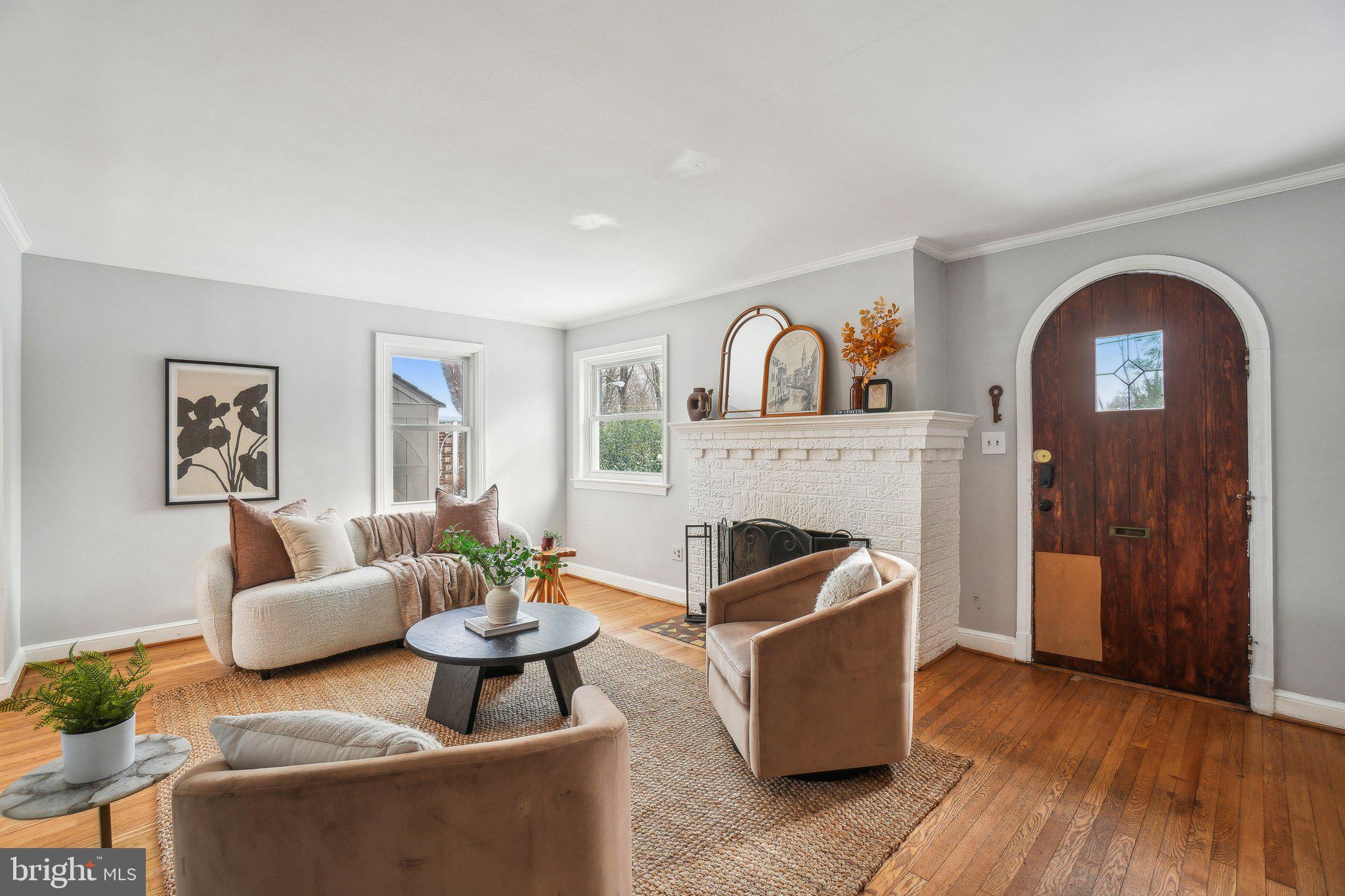 2007 Lansdowne Way Silver Spring, MD 20910 - Photo 5 of 40