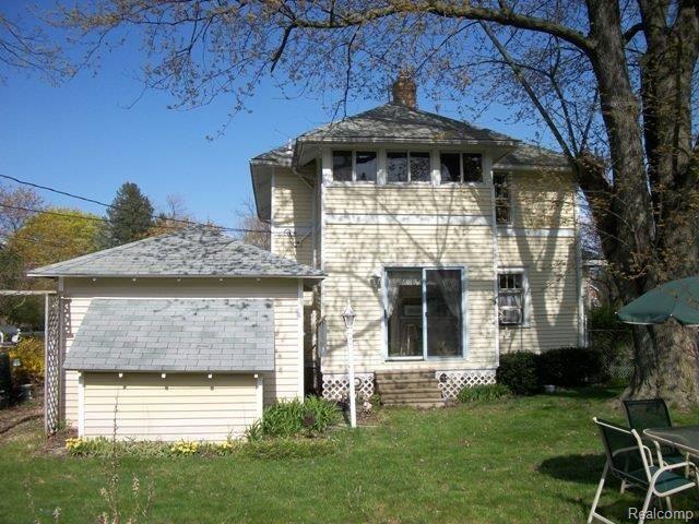 65 North Holcomb Road Clarkston, MI 48346 - Photo 5 of 7 Rear photo