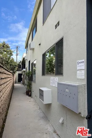 $2,995 | 1433 Euclid Street, Unit 2, Santa Monica, CA 90404