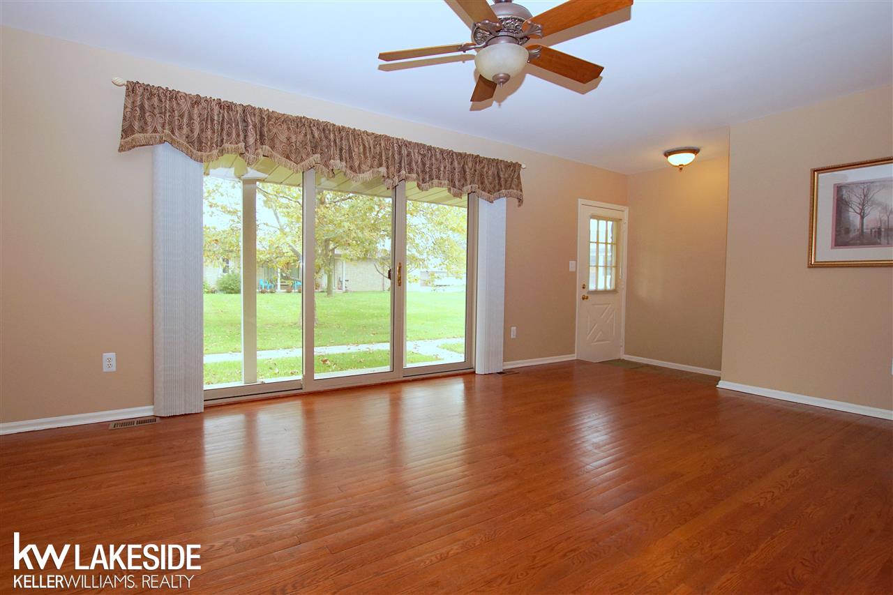 49536 Roxbury Court Utica, MI 48315 - Photo 6 of 20