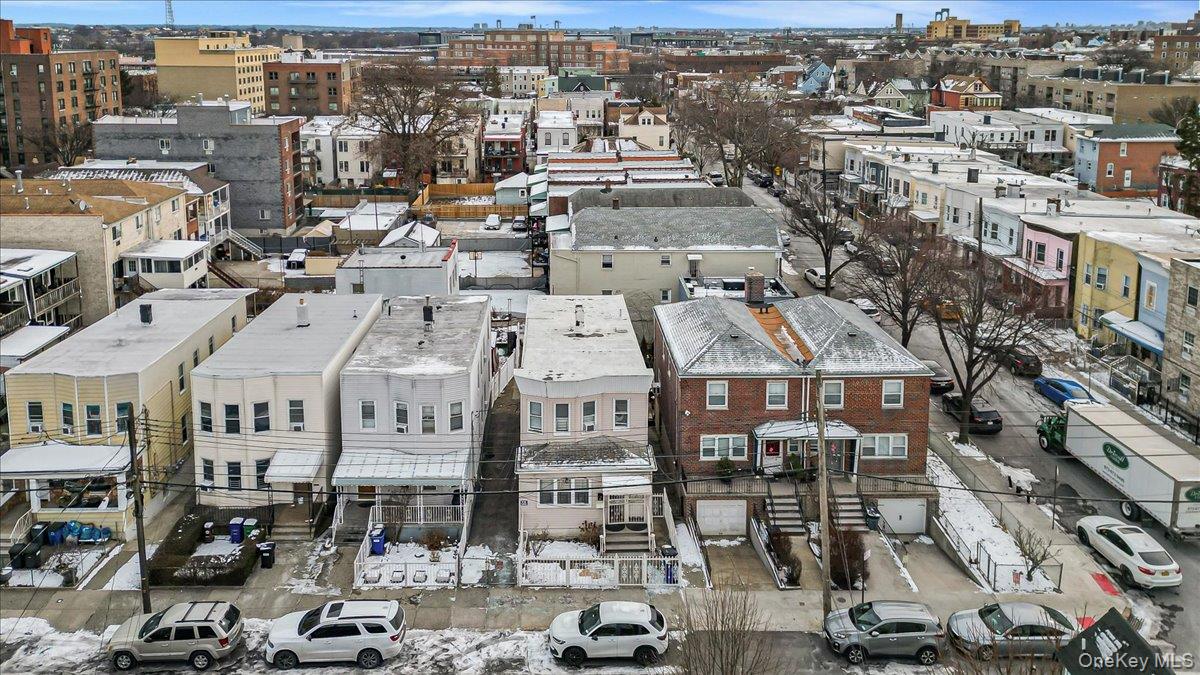 2304 Glebe Avenue Bronx, NY 10462 - Photo 35 of 36 a picture of city view