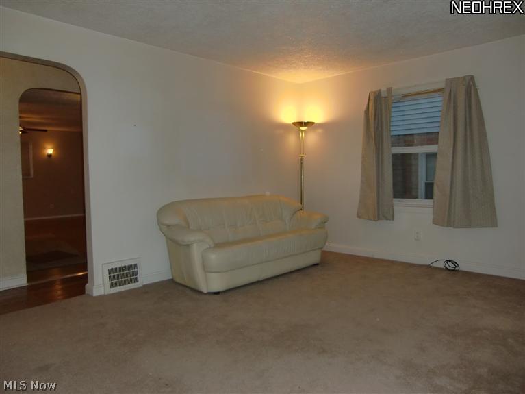 4542 Laurel Road South Euclid, OH 44121 - Photo 2 of 25 Gallery Image 2