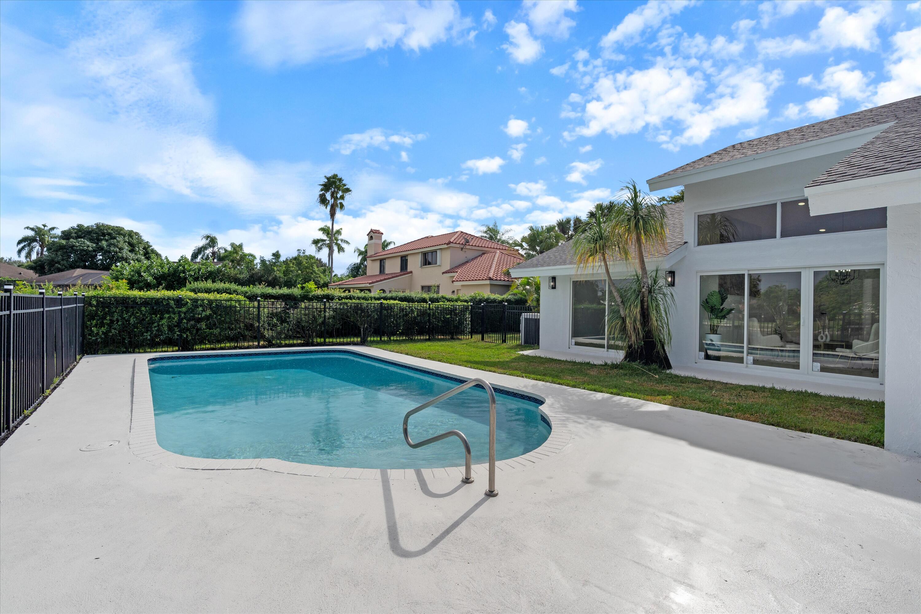 12725 Kingsway Road Wellington, FL 33414 - Photo 48 of 61 44-12725 Kingsway Road Wellington, FL-13