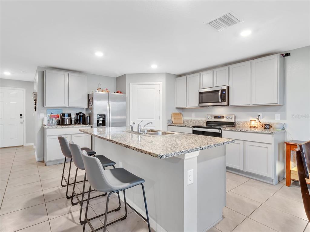 16636 Windmill Forge Pass Wimauma, FL 33598 - Photo 15 of 23
