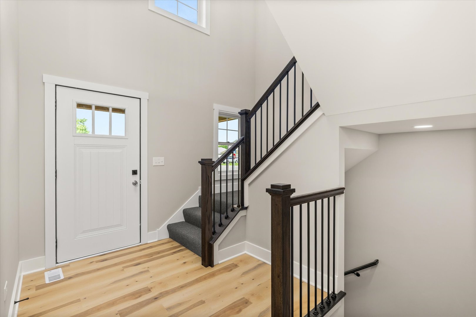 110 Kevin Drive Diamond, IL 60416 - Photo 18 of 39 a view of a hallway with wooden floor and entryway