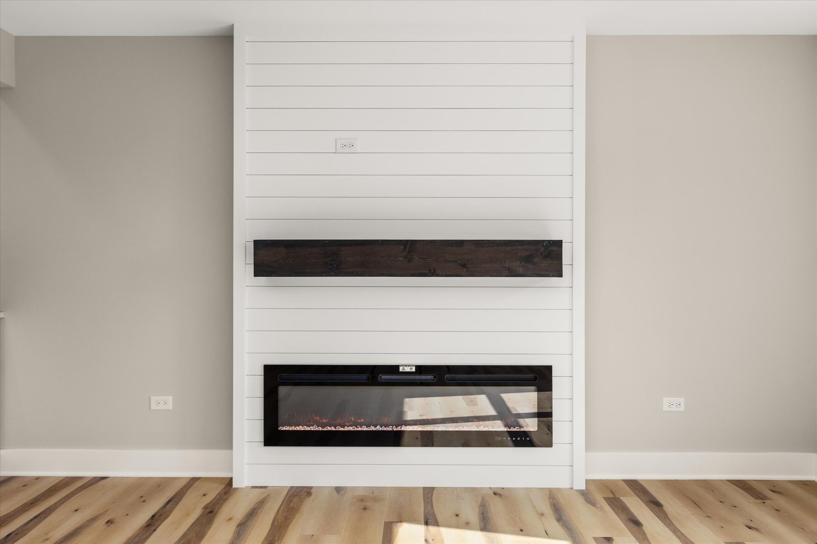 110 Kevin Drive Diamond, IL 60416 - Photo 23 of 39 a living room with a fireplace