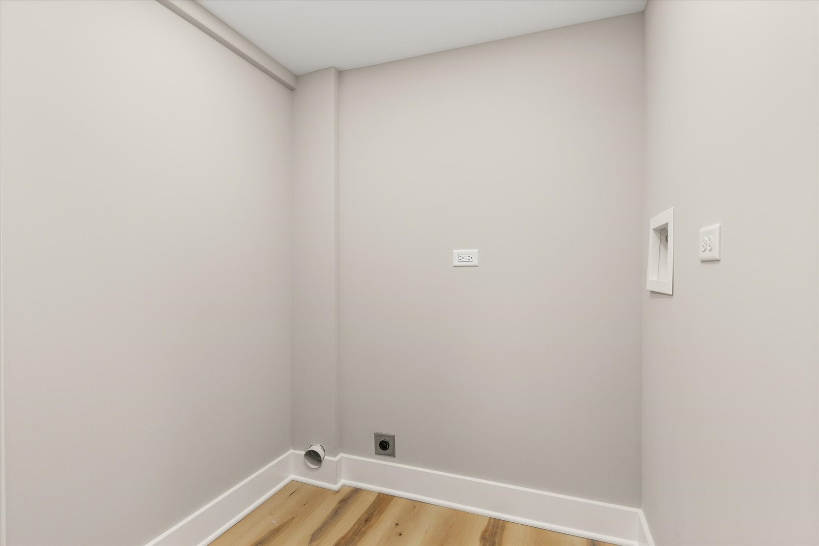 110 Kevin Drive Diamond, IL 60416 - Photo 29 of 39 a view of a small space