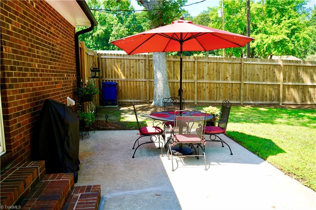 5816 Appling Road High Point, NC 27263 - Photo 30 of 39 Patio