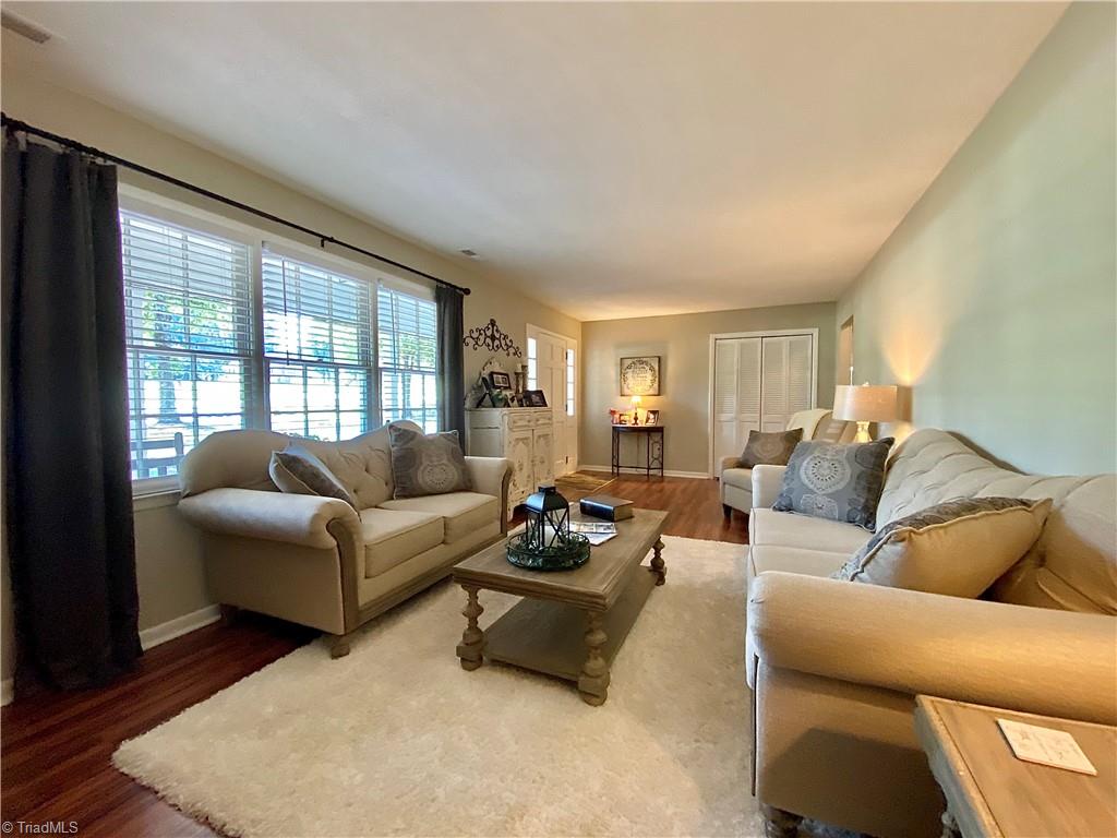 5816 Appling Road High Point, NC 27263 - Photo 8 of 39 Living Room