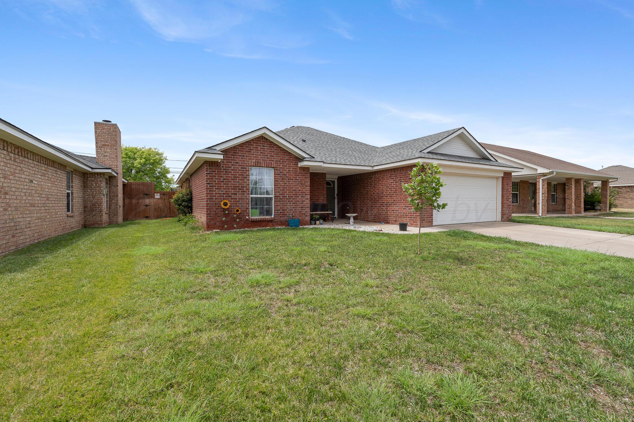 4010 Ross Street Amarillo, TX 79118 - Photo 3 of 26 Beautiful home