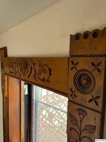 $129,000 | 438 North 6th Street, Quincy, IL 62301