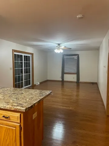a view of an entryway with a livingroom