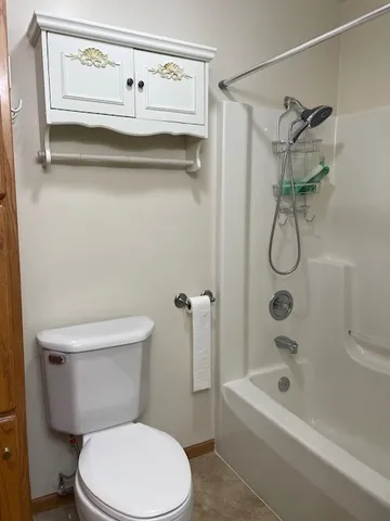 en empty room with windows