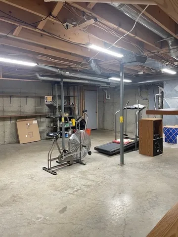 $368,000 | 734 Forest Park Drive, Dixon, IL 61021