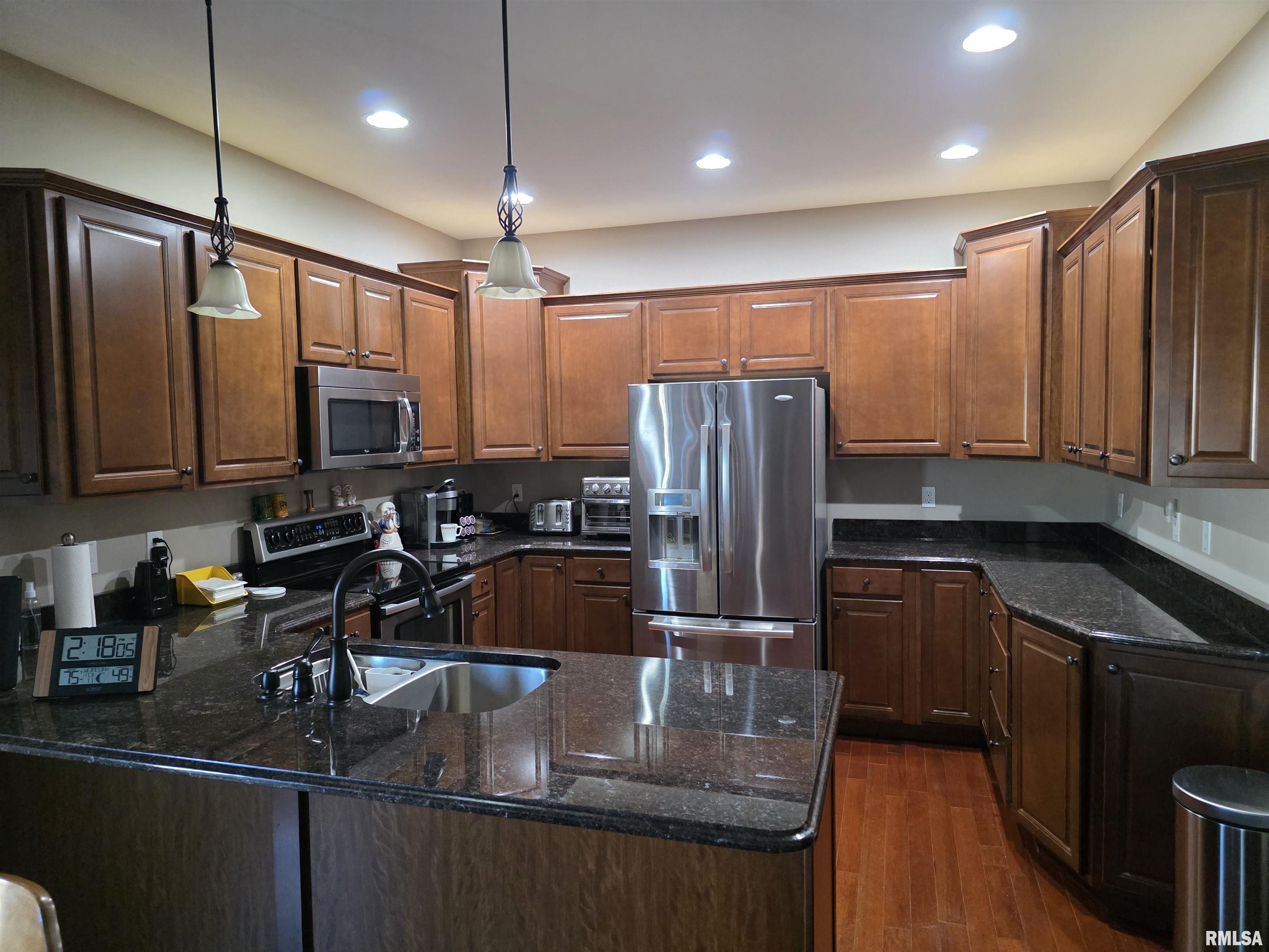 111 Miromar Lane Washington, IL 61571 - Photo 11 of 36