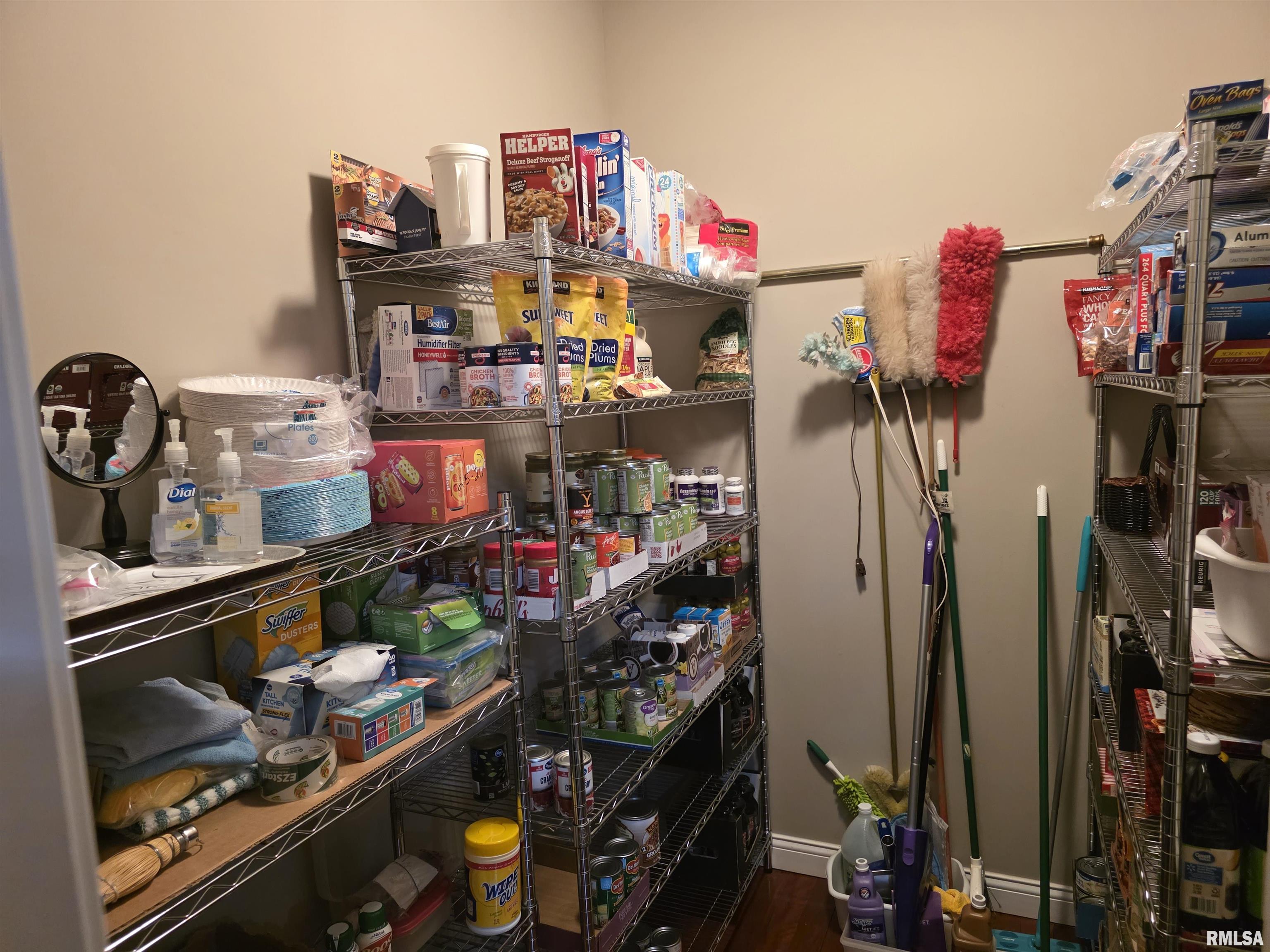 111 Miromar Lane Washington, IL 61571 - Photo 14 of 36