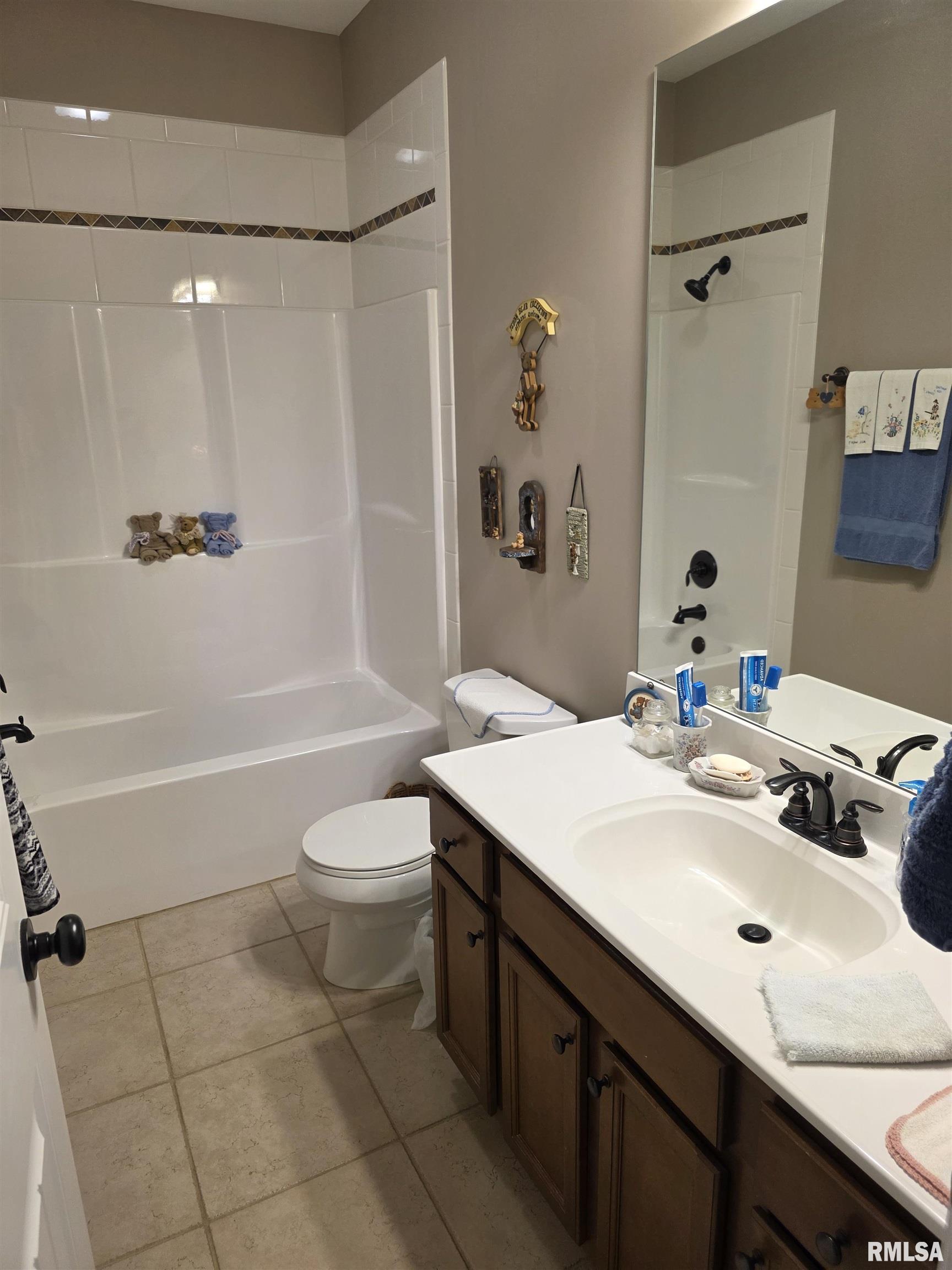 111 Miromar Lane Washington, IL 61571 - Photo 26 of 36