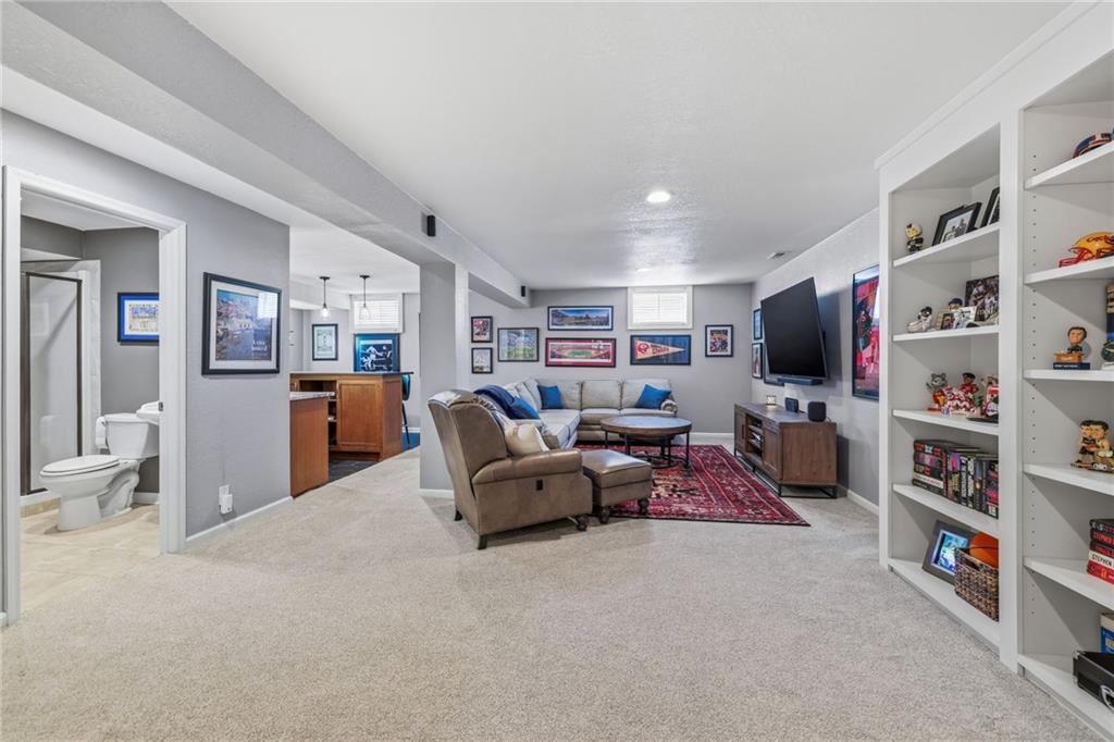 12625 Overbrook Road Leawood, KS 66209 - Photo 42 of 55 Gallery Image 42