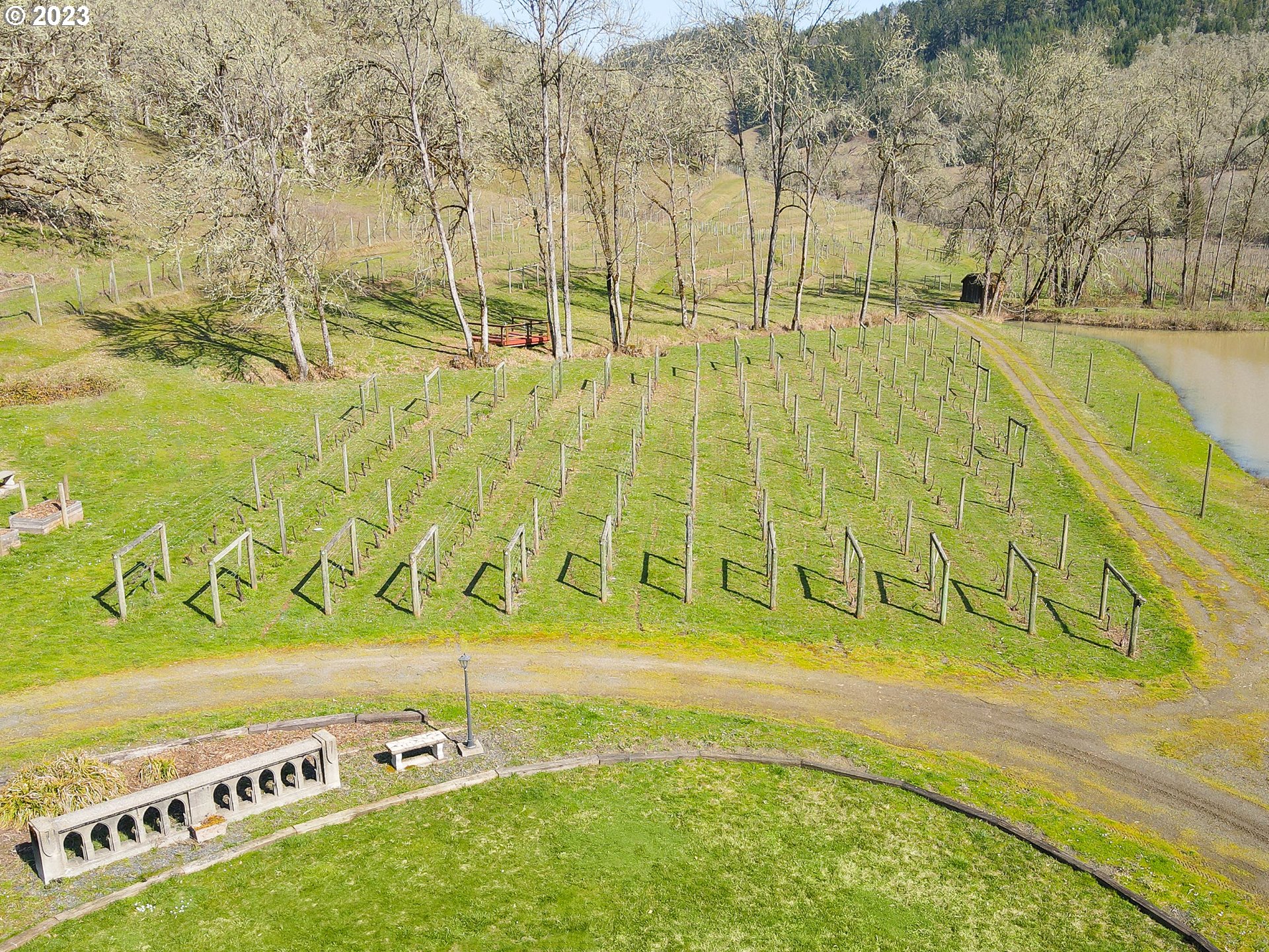 375 Porter Creek Road Winston, OR 97496 - Photo 11 of 41