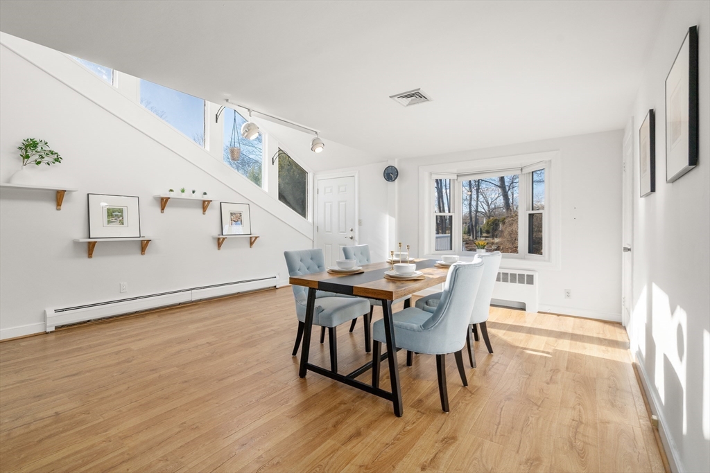 31 Potter Road Waltham, MA 02453 - Photo 4 of 37 Gallery Image 4