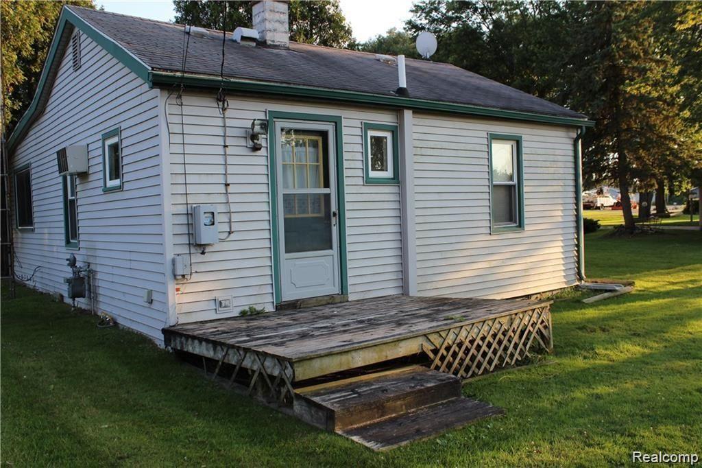 7283 Pine Road Lexington, MI 48450 - Photo 2 of 15