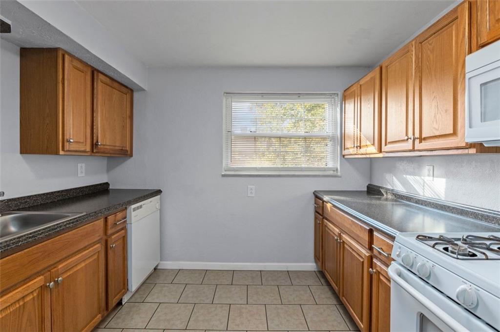 11130 Frankstown Road Pittsburgh, PA 15235 - Photo 16 of 25