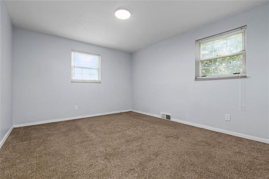 11130 Frankstown Road Pittsburgh, PA 15235 - Photo 21 of 25