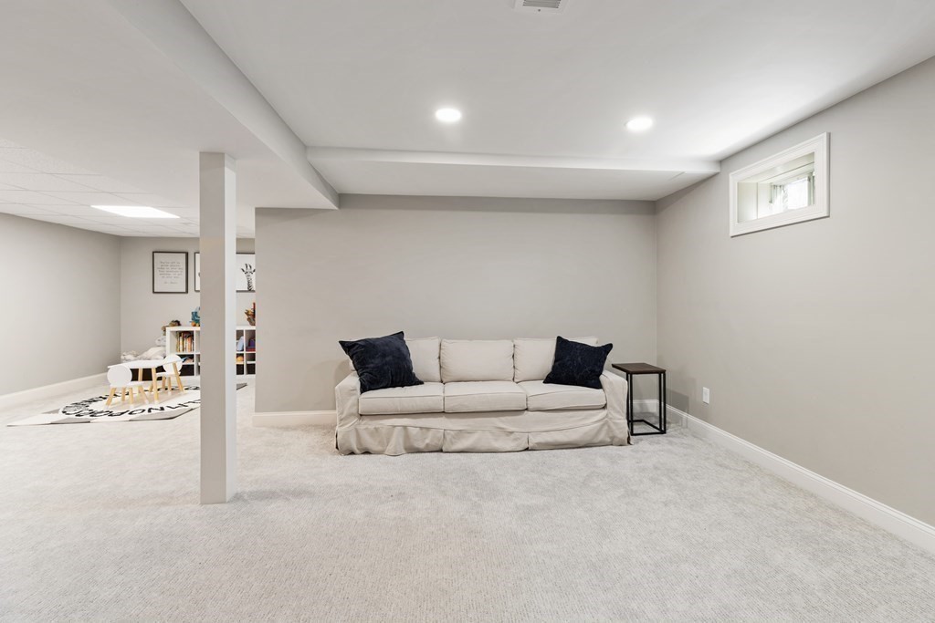 35 White Sisters Way Canton, MA 02021 - Photo 20 of 30