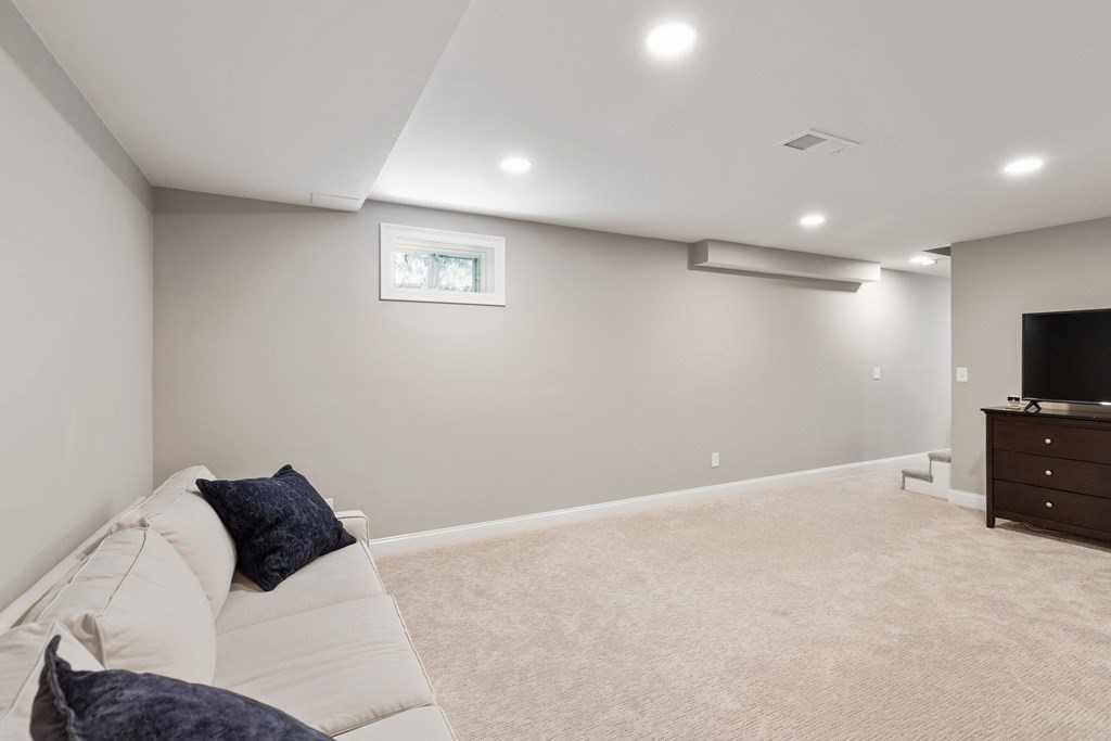 35 White Sisters Way Canton, MA 02021 - Photo 21 of 30