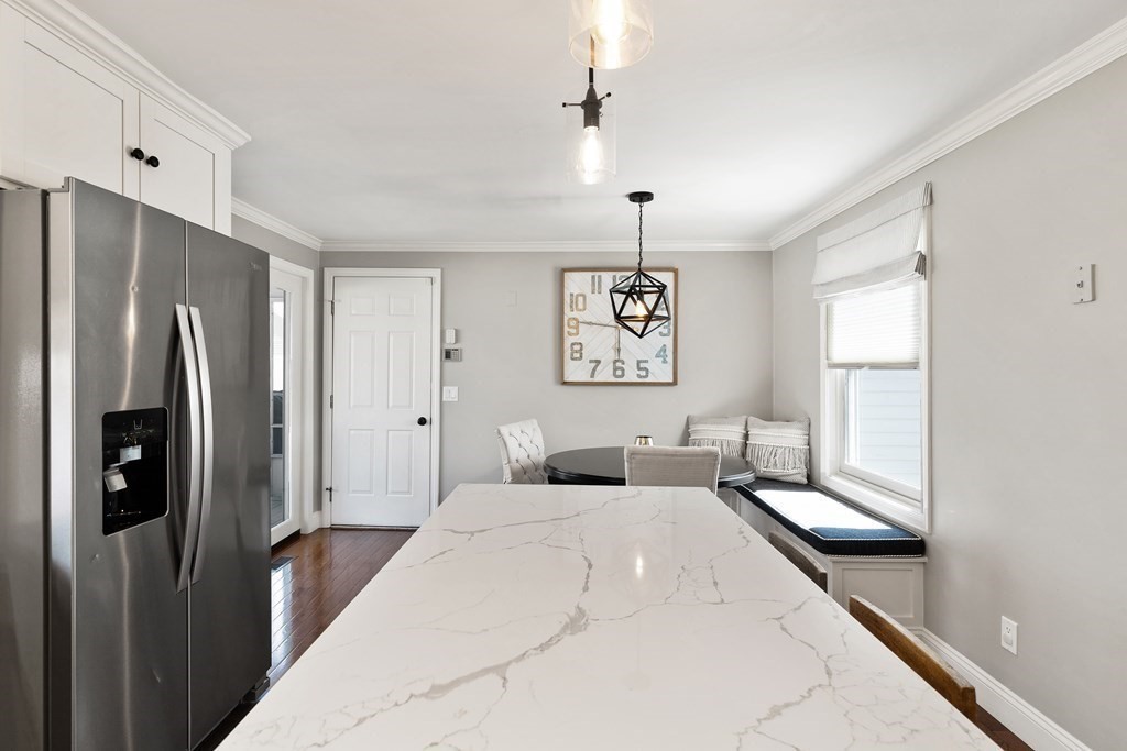 35 White Sisters Way Canton, MA 02021 - Photo 4 of 30