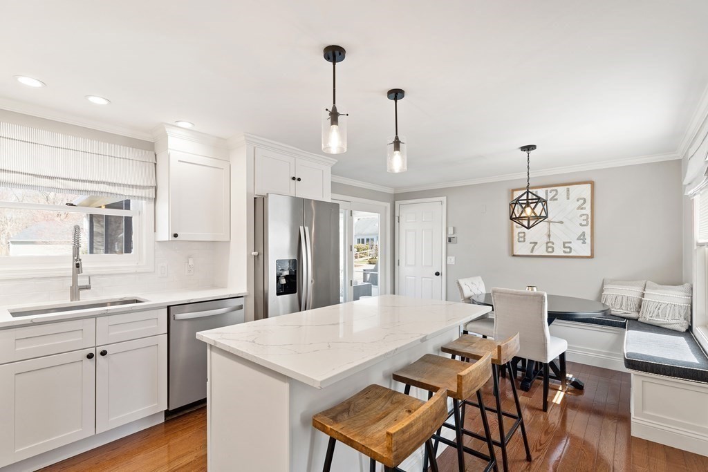 35 White Sisters Way Canton, MA 02021 - Photo 5 of 30