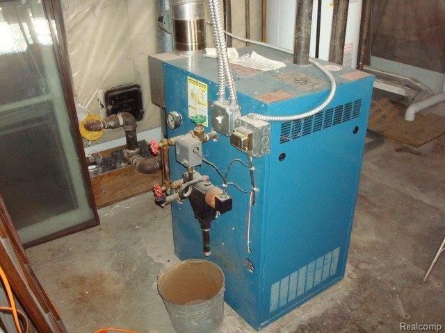 185 Cherokee Road Pontiac, MI 48341 - Photo 8 of 22 HEATING SYSTEM