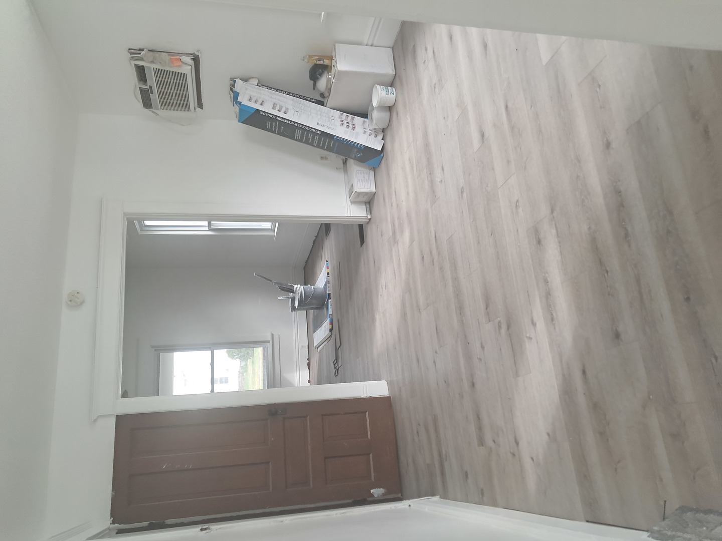 507 6th Avenue Sterling, IL 61081 - Photo 9 of 12 a view of a window