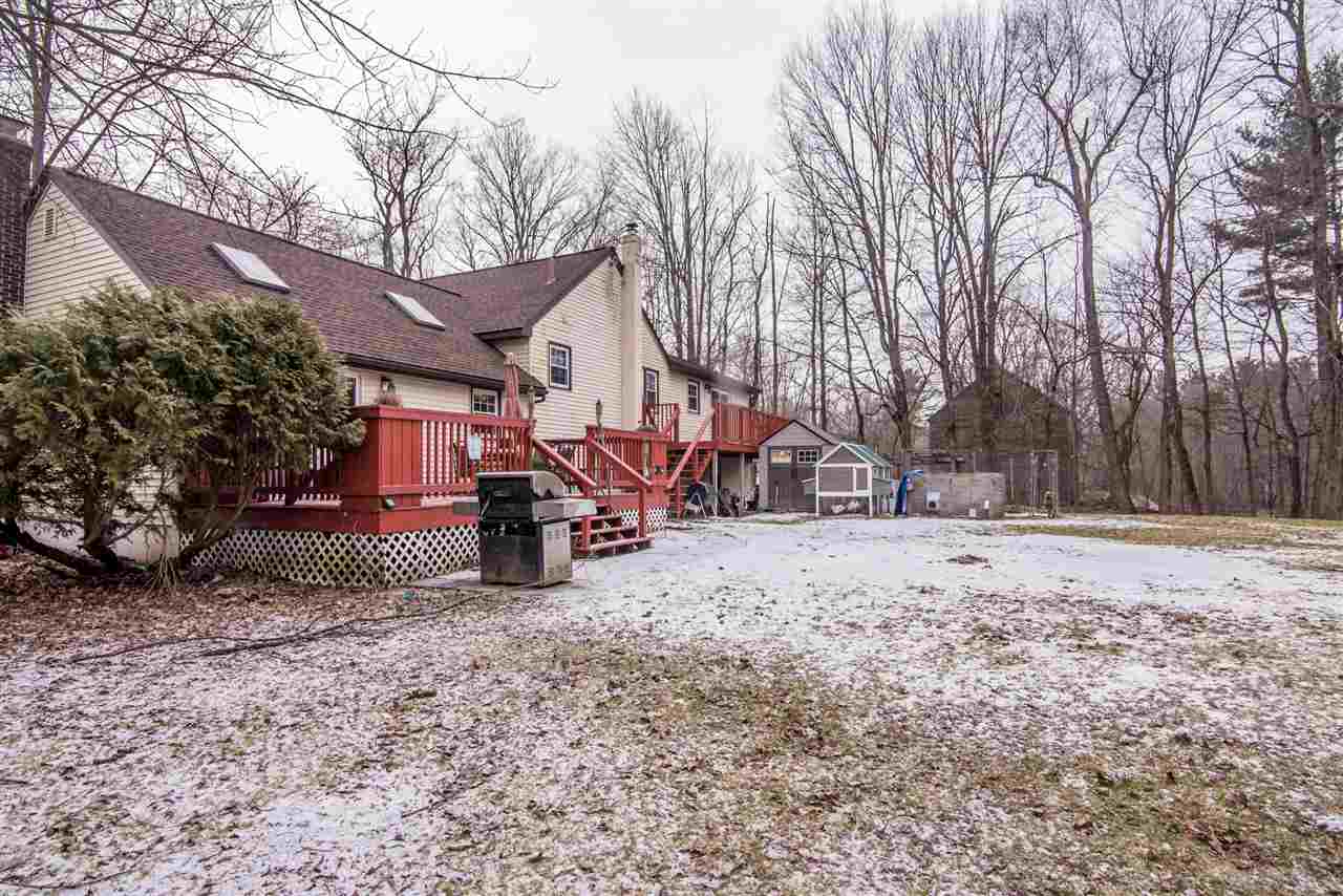 54 Old Chester Road Derry, NH 03038 - Photo 17 of 21