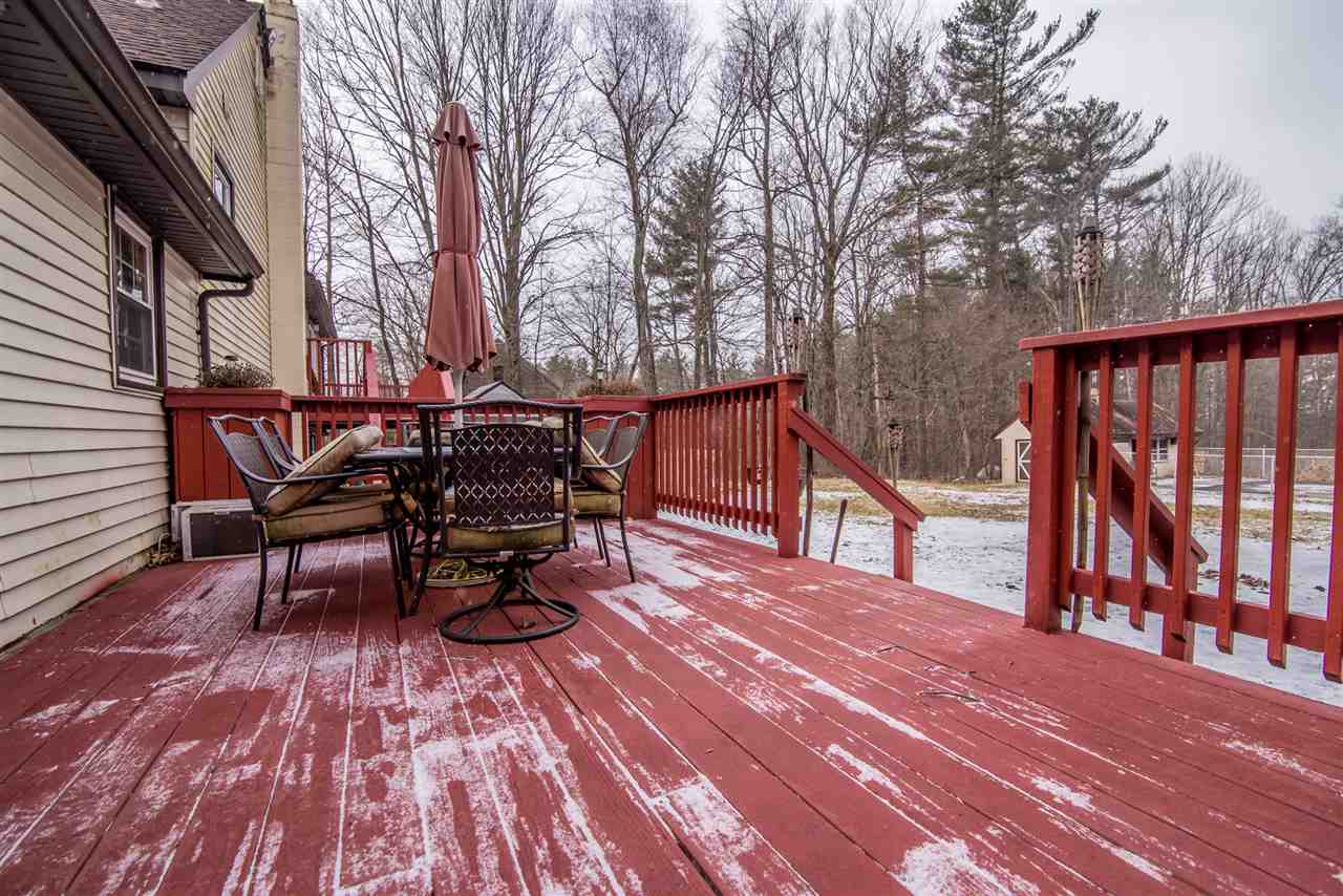 54 Old Chester Road Derry, NH 03038 - Photo 19 of 21