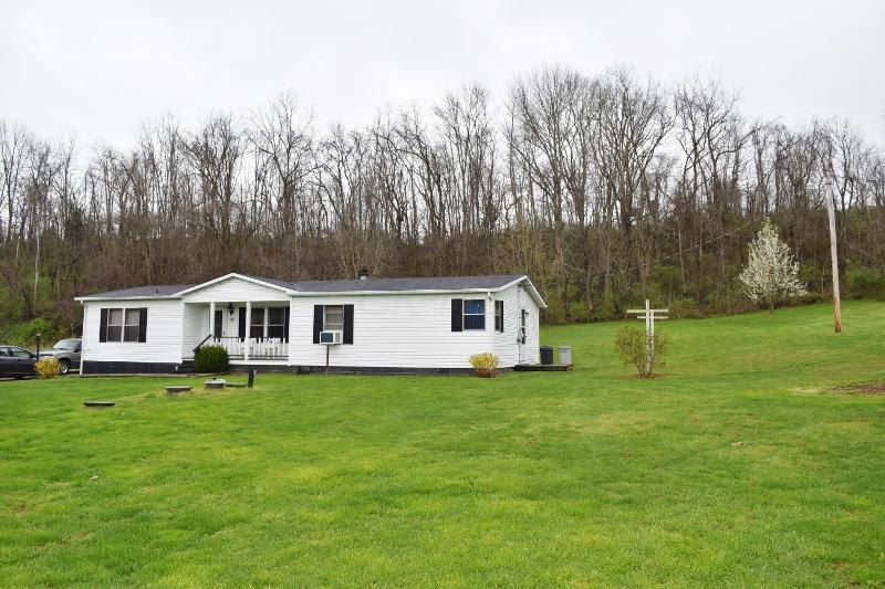 25235 Moccasin Road Amanda, OH 43102 - Photo 1 of 26