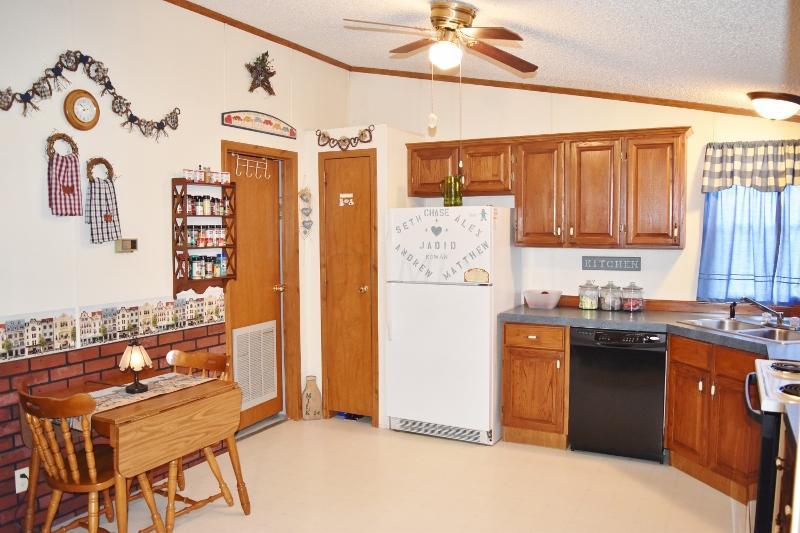25235 Moccasin Road Amanda, OH 43102 - Photo 11 of 26