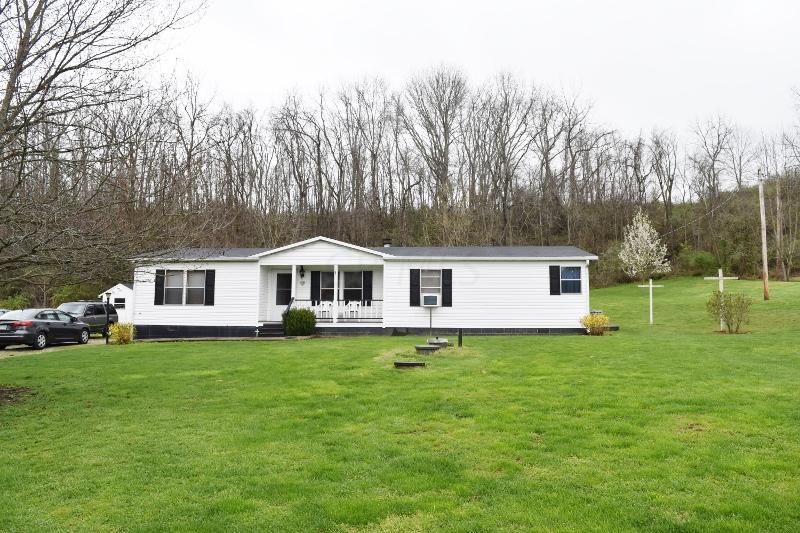 25235 Moccasin Road Amanda, OH 43102 - Photo 4 of 26
