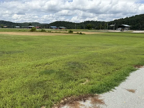 $520,000 | 188 South S River, Clifton, TN 38425