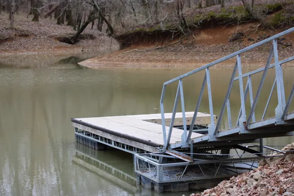 $520,000 | 188 South S River, Clifton, TN 38425