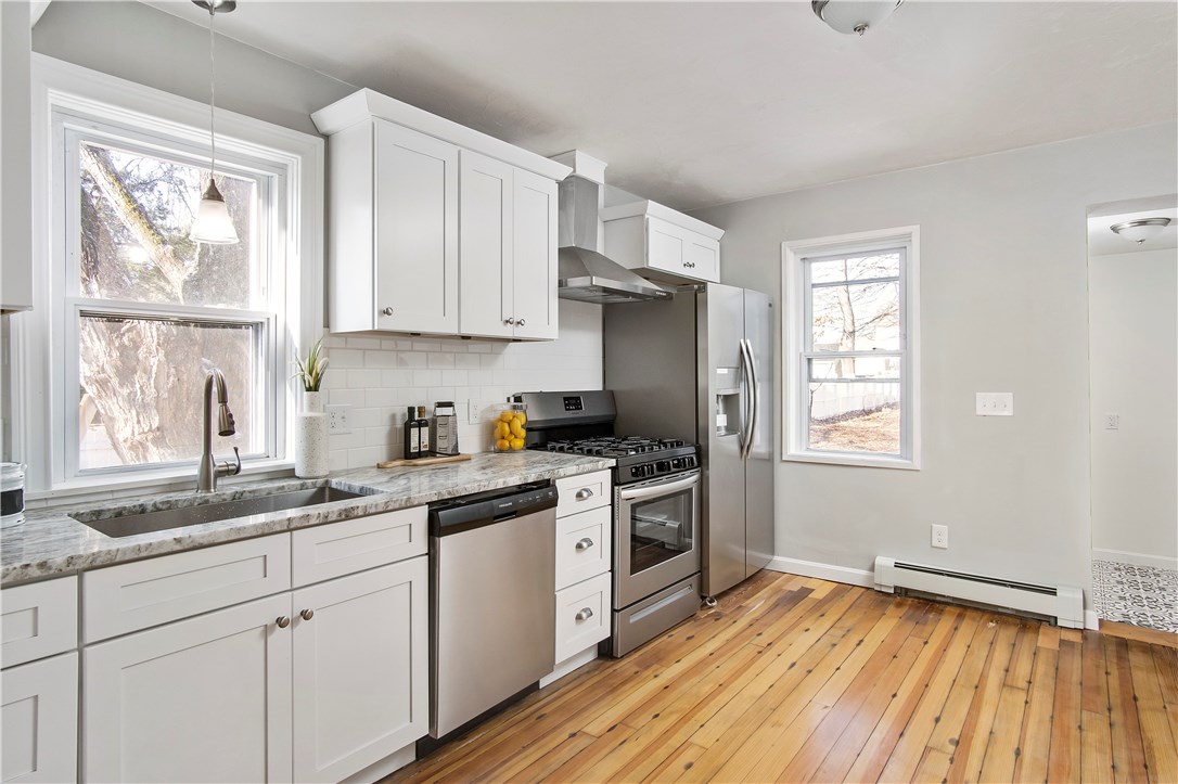 31 Glenco Road Warwick, RI 02889 - Photo 10 of 35 Gallery Image 10