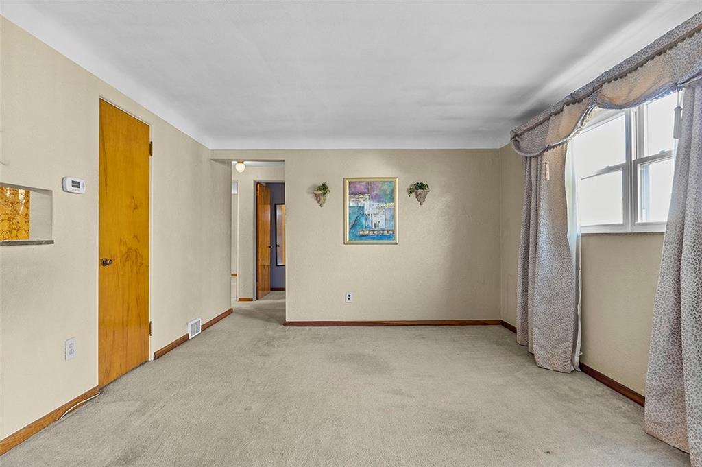 2372 Tilbrook Road Monroeville, PA 15146 - Photo 11 of 25 Gallery Image 11